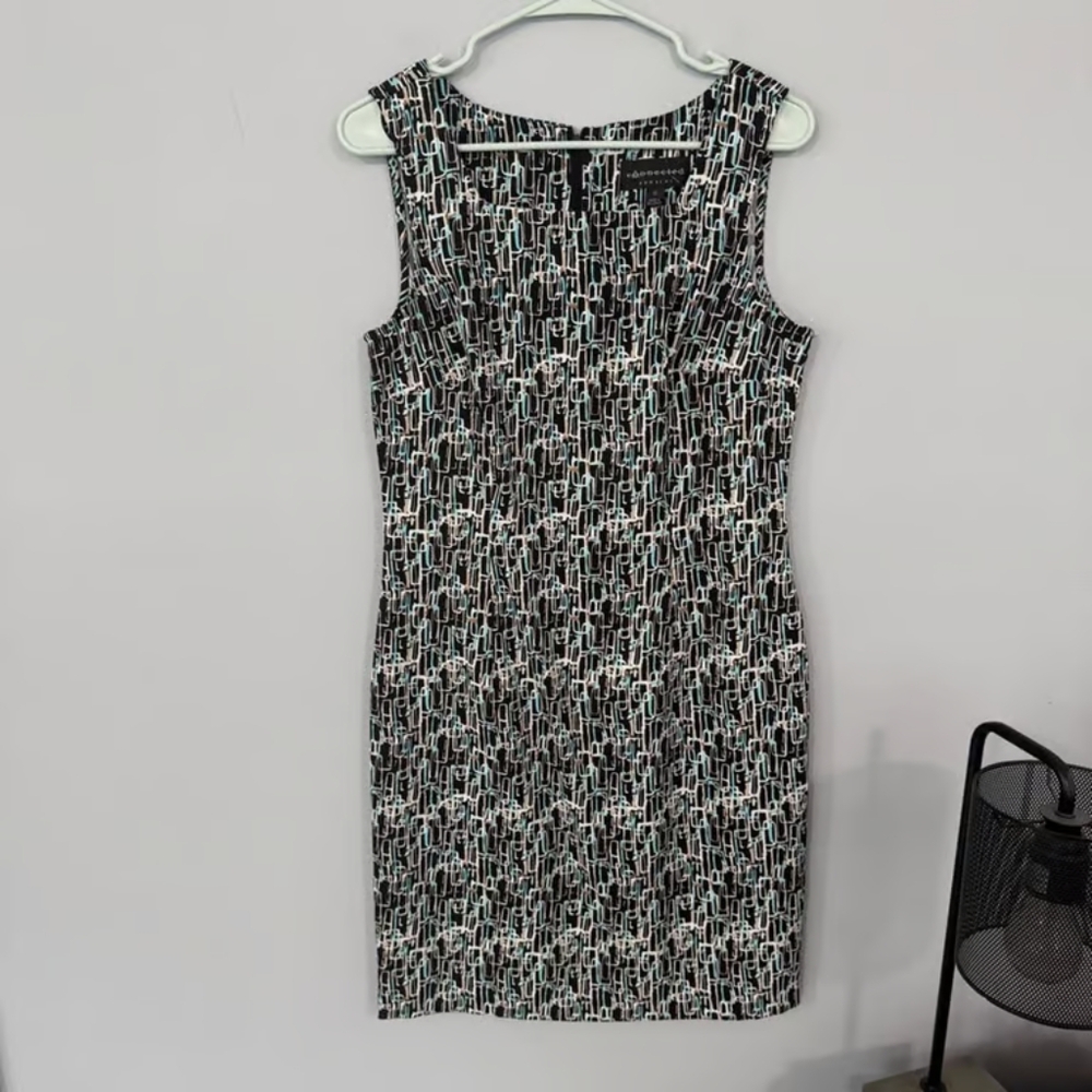 Black and White Patterned Sleeveless Dress